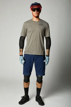 Fox Racing Ranger Shorts 31 Fox Racing Ranger Shorts -Specialized shop fox racing ranger short 375583 1